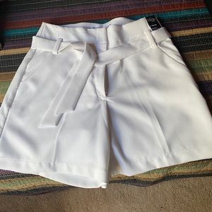 Shorts dressy  NWT